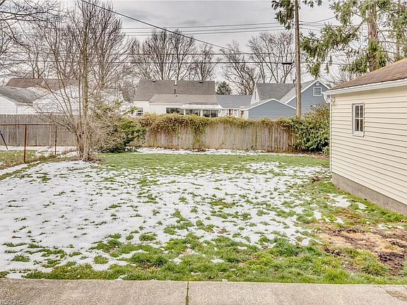 5th image of 1282 Curtis Ave