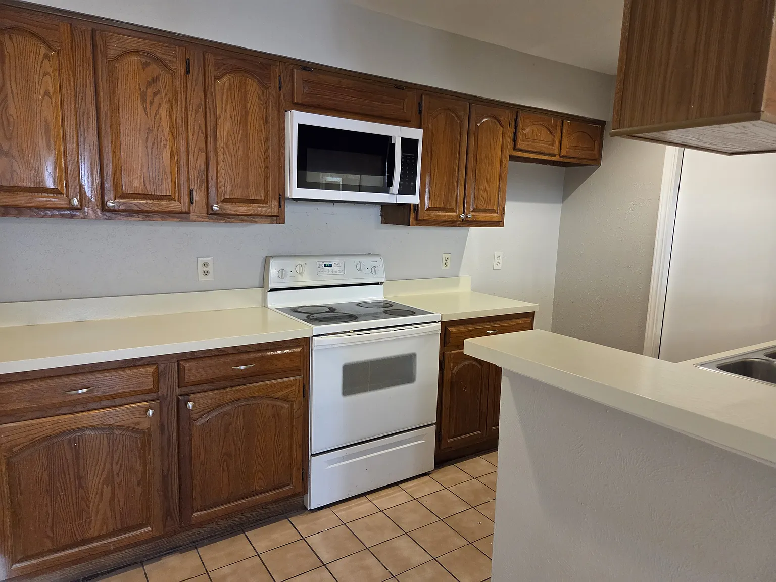 3 bed, 1281 sqft, $1,850 — Photo 4