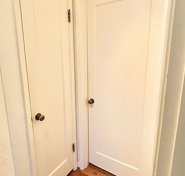 T0131 - Claremont Apartments — Photo 16