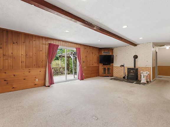 3rd image of 57 Vartland Ridge Road