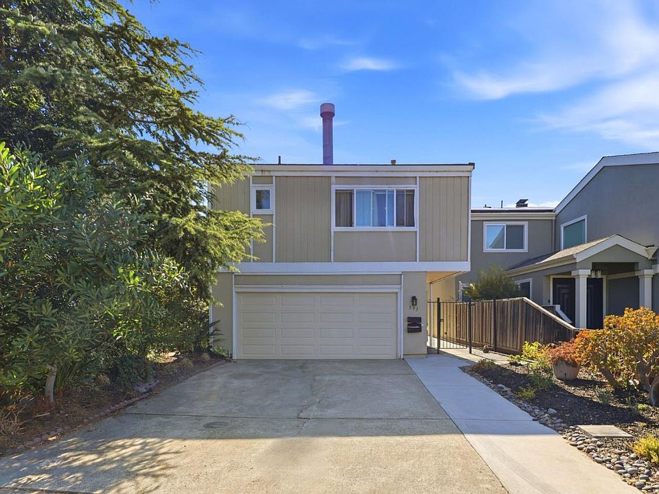1st image of 351 Quay Ln