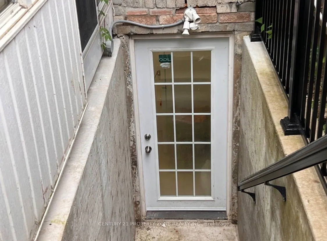 2 bed, $1,650 — Photo 1