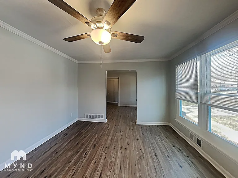6345 Oakview Ln — Photo 5