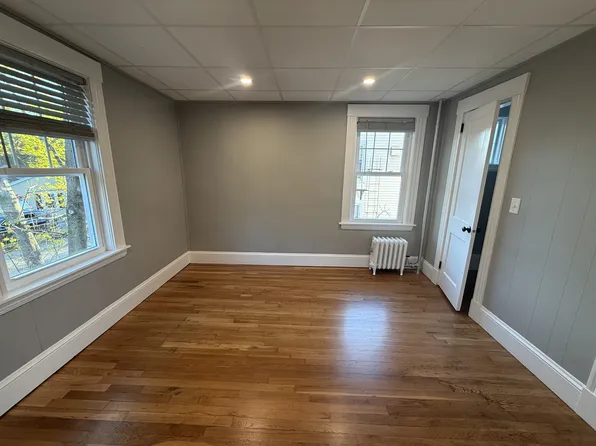 189 E Central St, Franklin, MA