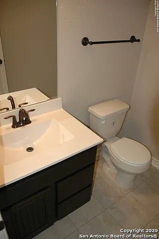 1905 Brook Bnd — Photo 12