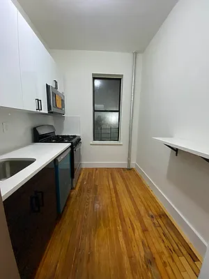 Rented by City Prime Commercial Realty  | media 1