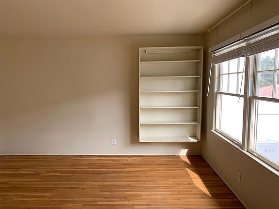 4th image of 311 Bay Shore Ave #16