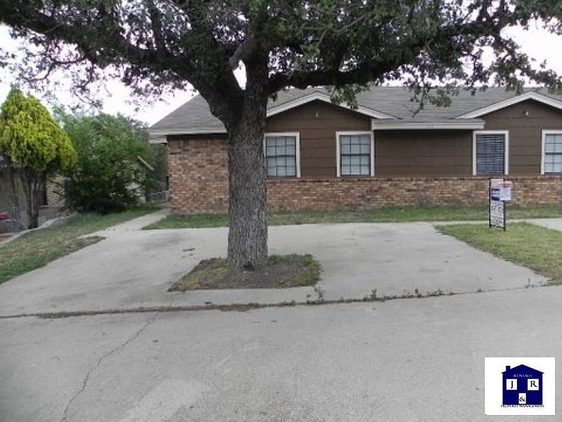 1st image of 914 Dryden Ave #A