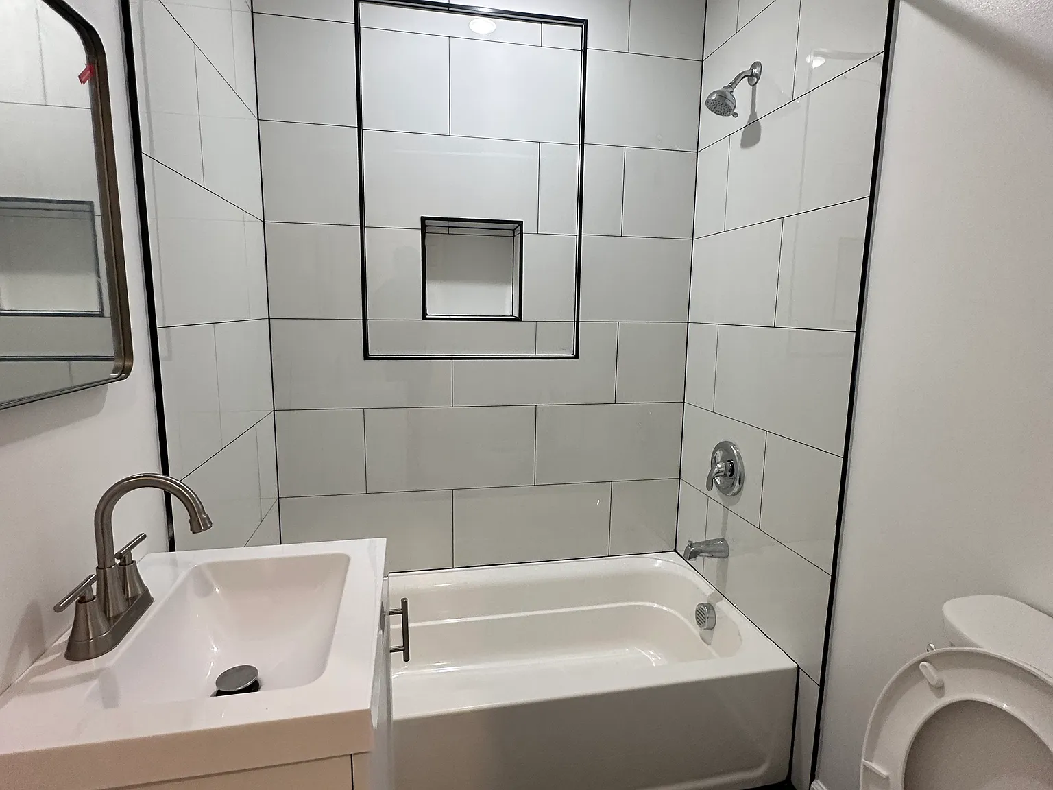 2 bed, 700 sqft, $2,500 — Photo 4