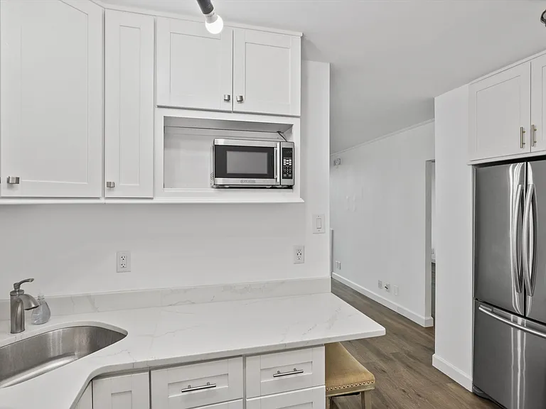 1250 4th St SW #710W — Photo 8