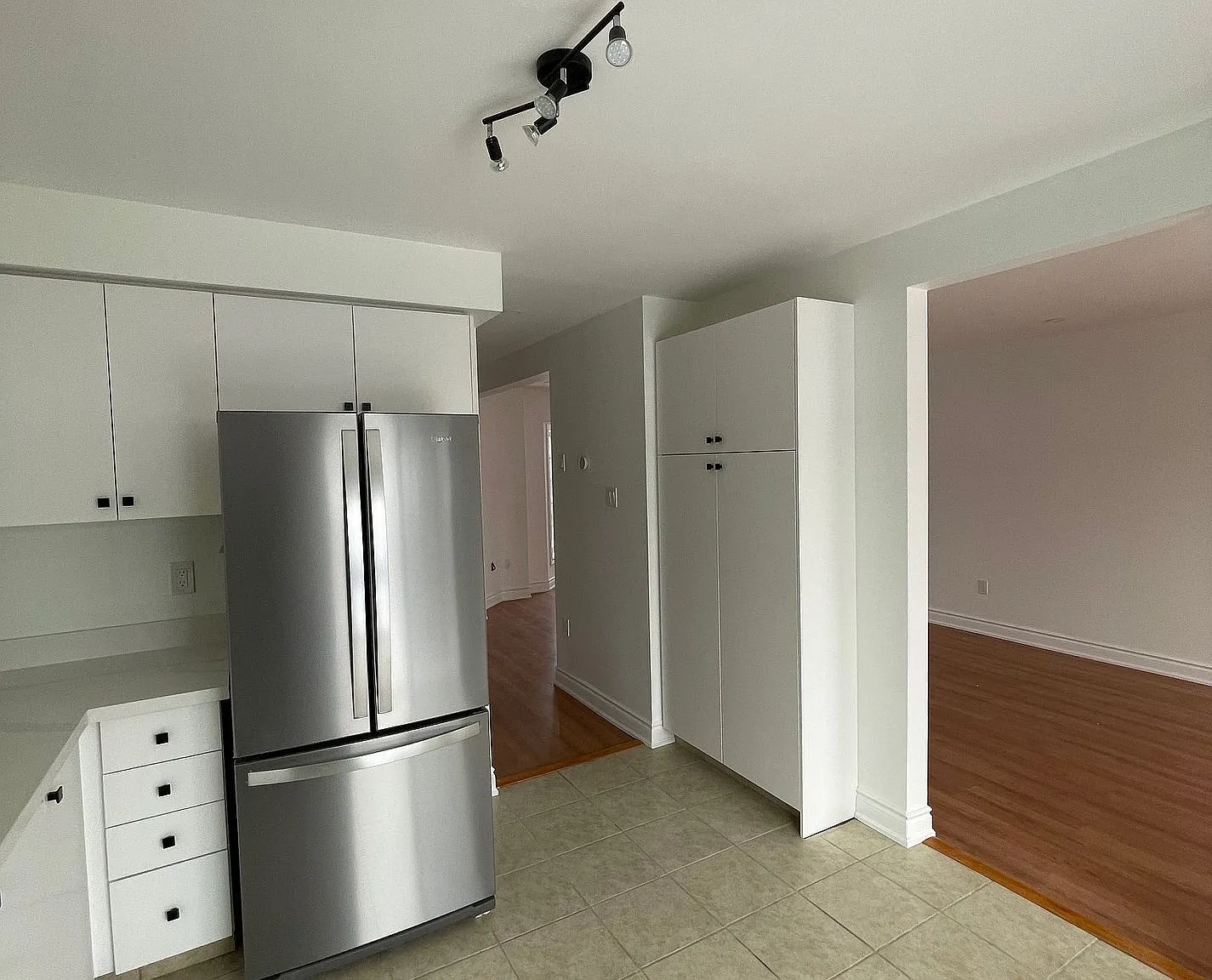 3 bed, $2,550 — Photo 4