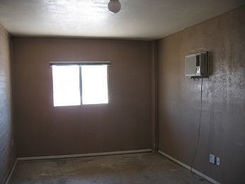 3rd image of 3120 W Orchid Ln