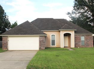 10137 Canyon Oaks Dr, Keithville, LA 71047