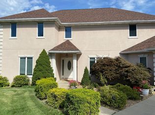 1306 Deer Run, Morgantown, WV 26508
