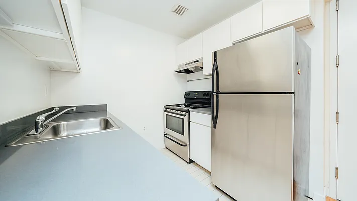 Rented by Terra Magia Inc | media 65