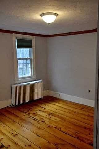 2nd image of 4 Dineen Rd