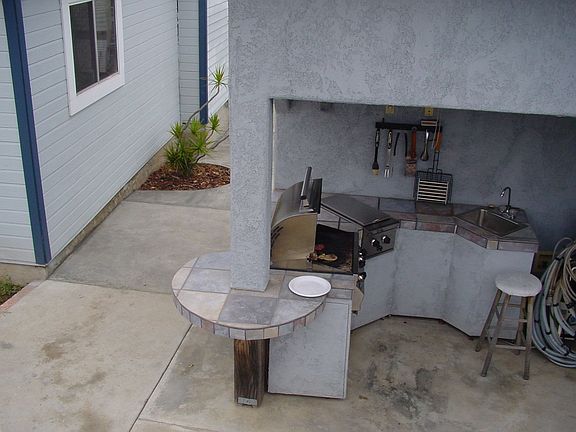 main house bar-b-que area