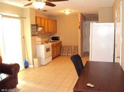 3rd image of 10076 Central Ave #C