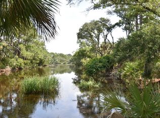 15 Fiddlers Trace Rd, Saint Helena Island, SC 29920