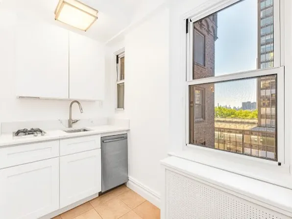 10 Mitchell Place image 3 of 6