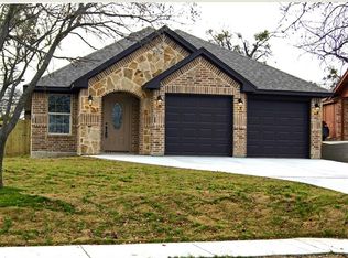 2901 Roosevelt Ave, Fort Worth, TX 76106