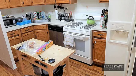 Rented by ZealEstate Group Inc