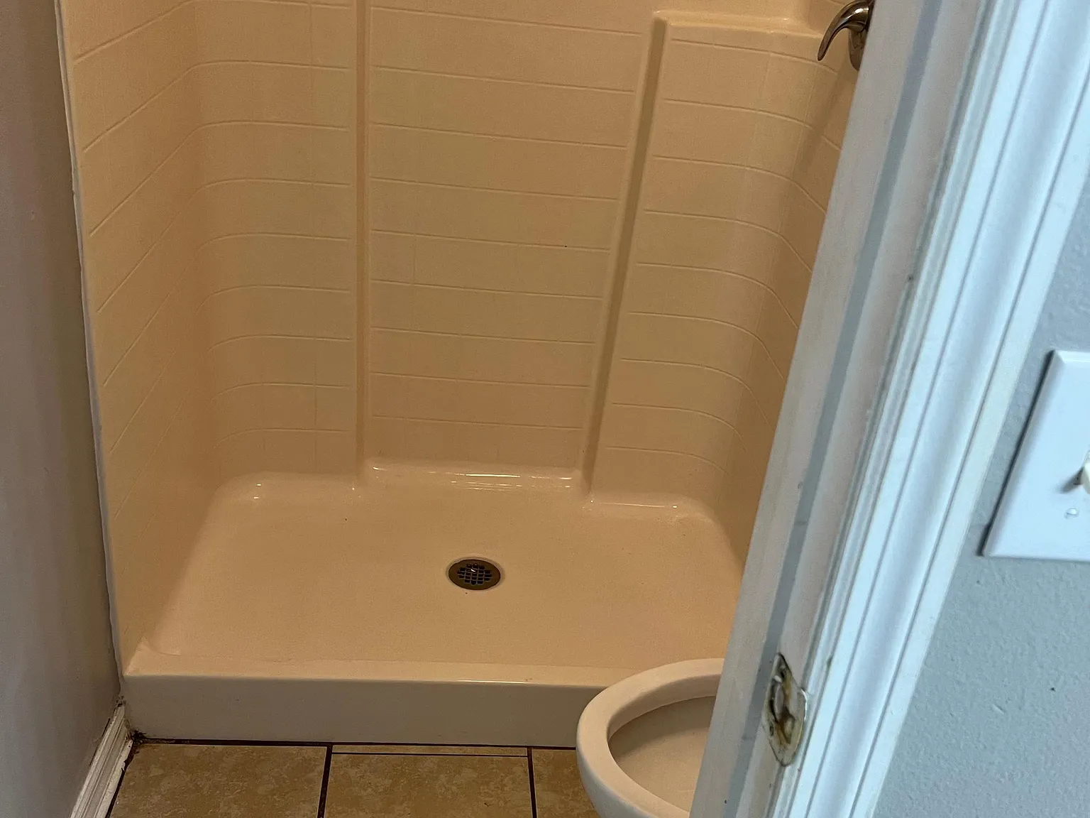 881 Vanderbilt Dr — Photo 3