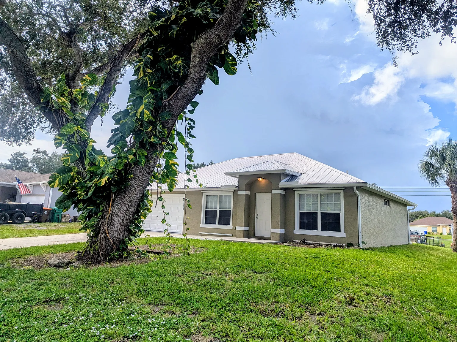 3 bed, 1268 sqft, $2,100 — Photo 3