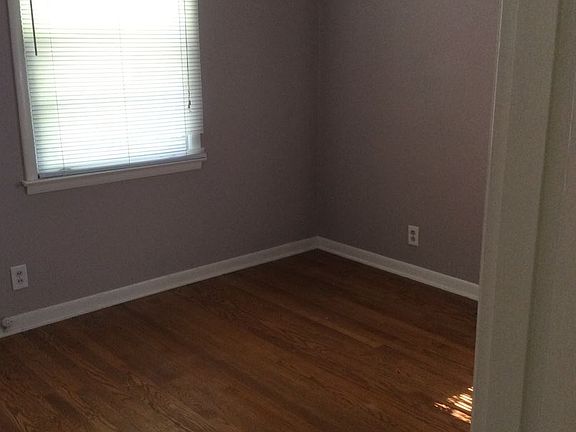 5th image of 1901 Beechwood Ave