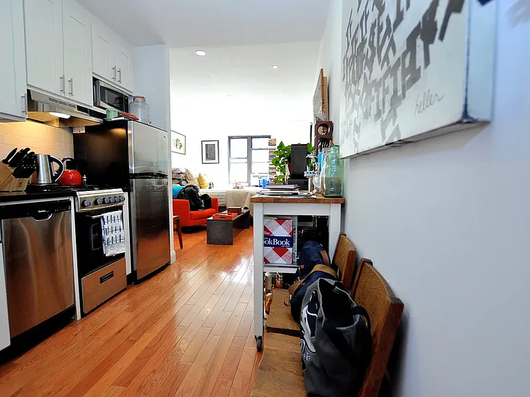 312 W 23rd St #3S — Photo 4