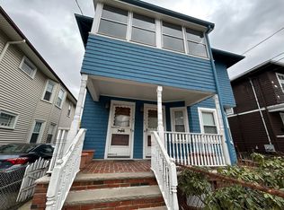 43 Moreland St #1R, Somerville, MA 02145