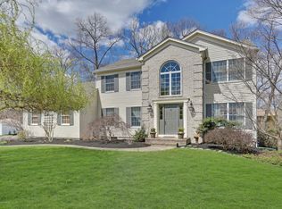 13 Ashford Ct, Spring Lake, NJ 07762