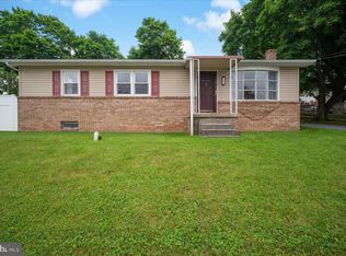403 N Potomac St, Waynesboro, PA 17268