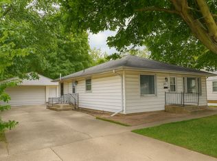 101 W Cypress St, Normal, IL 61761