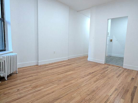 4th image of 57 W 105th St #2H