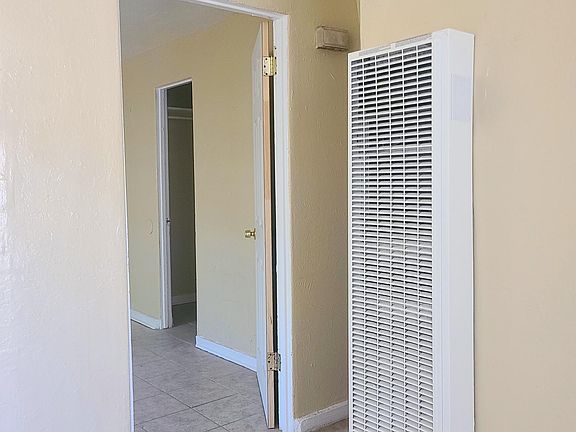 5th image of 234 Texas St NE #234