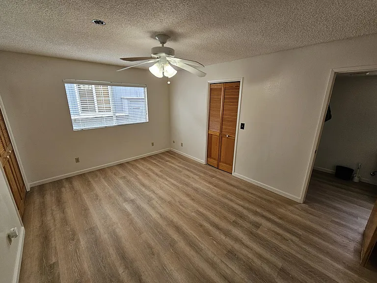 1348 Prescott Dr — Photo 17