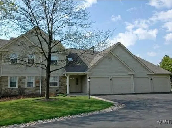 2403 Mallow Ct, Schaumburg, IL 60194