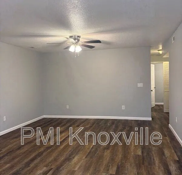 4136 Larigo Dr — Photo 31