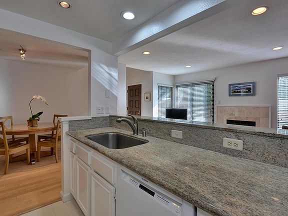 5th image of 1923 Huxley Ct