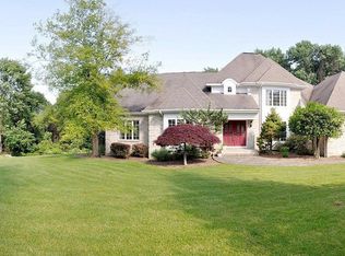 11 Farmbrook Rd, Sparta, NJ 07871