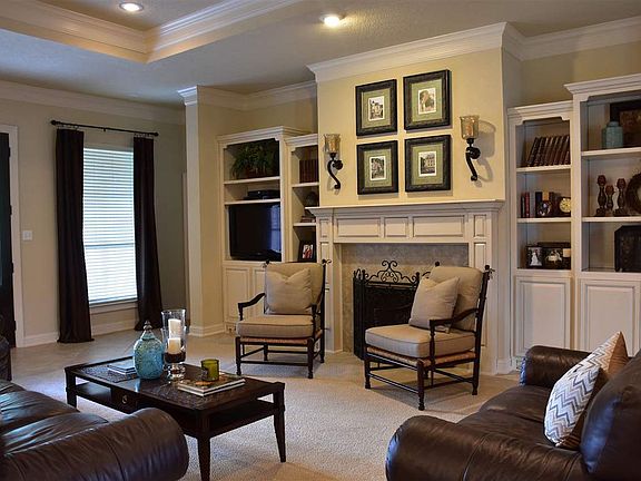 3rd image of 6265 Claybourn Dr