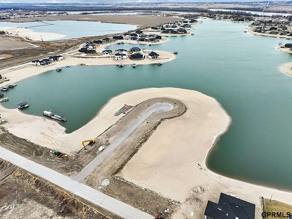 3rd image of 337 S Marina Way