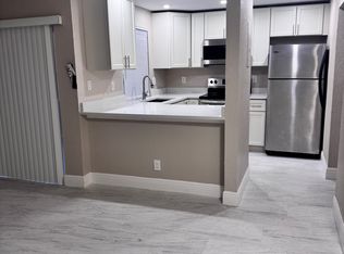 4230 NW 21st St #2, Fort Lauderdale, FL 33313