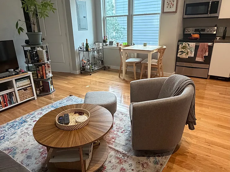 20 Orleans St #303 — Photo 5