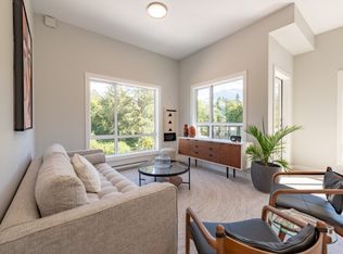 39668 Government Rd #A, Squamish, BC V8B1C1