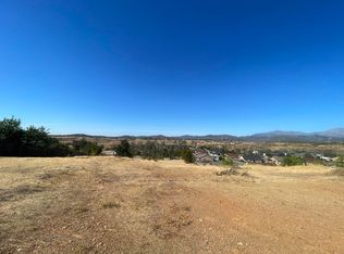 1412 White Water Cir, Redding, CA 96003