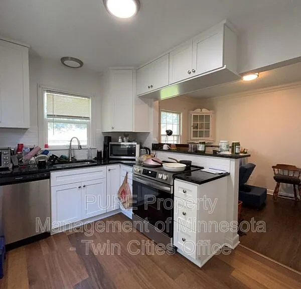 2632 Toledo Ave S — Photo 2