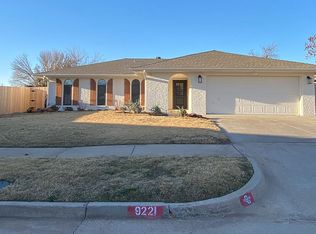 9221 S Youngs Ave, Oklahoma City, OK 73159