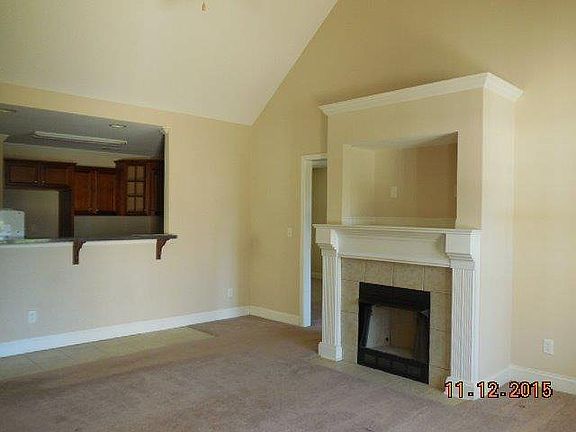 2nd image of 14 Honeyberry Ln